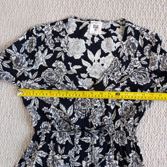 Billabong Allegra Print Maxi Dress, Size Small, Black Floral V Neck Long Sleeve - Picture 8 of 16